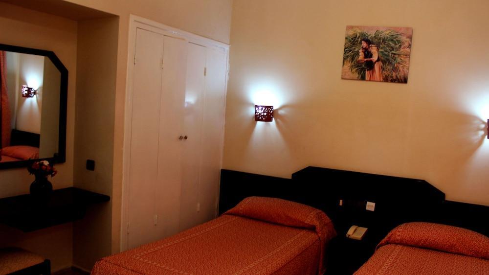 בני מלאל Hotel Al Bassatine מראה חיצוני תמונה