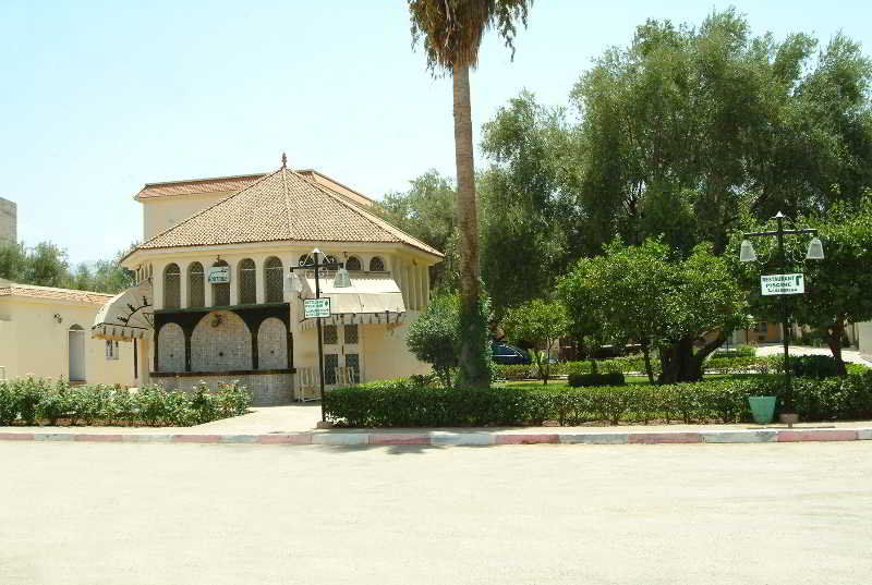בני מלאל Hotel Al Bassatine מראה חיצוני תמונה